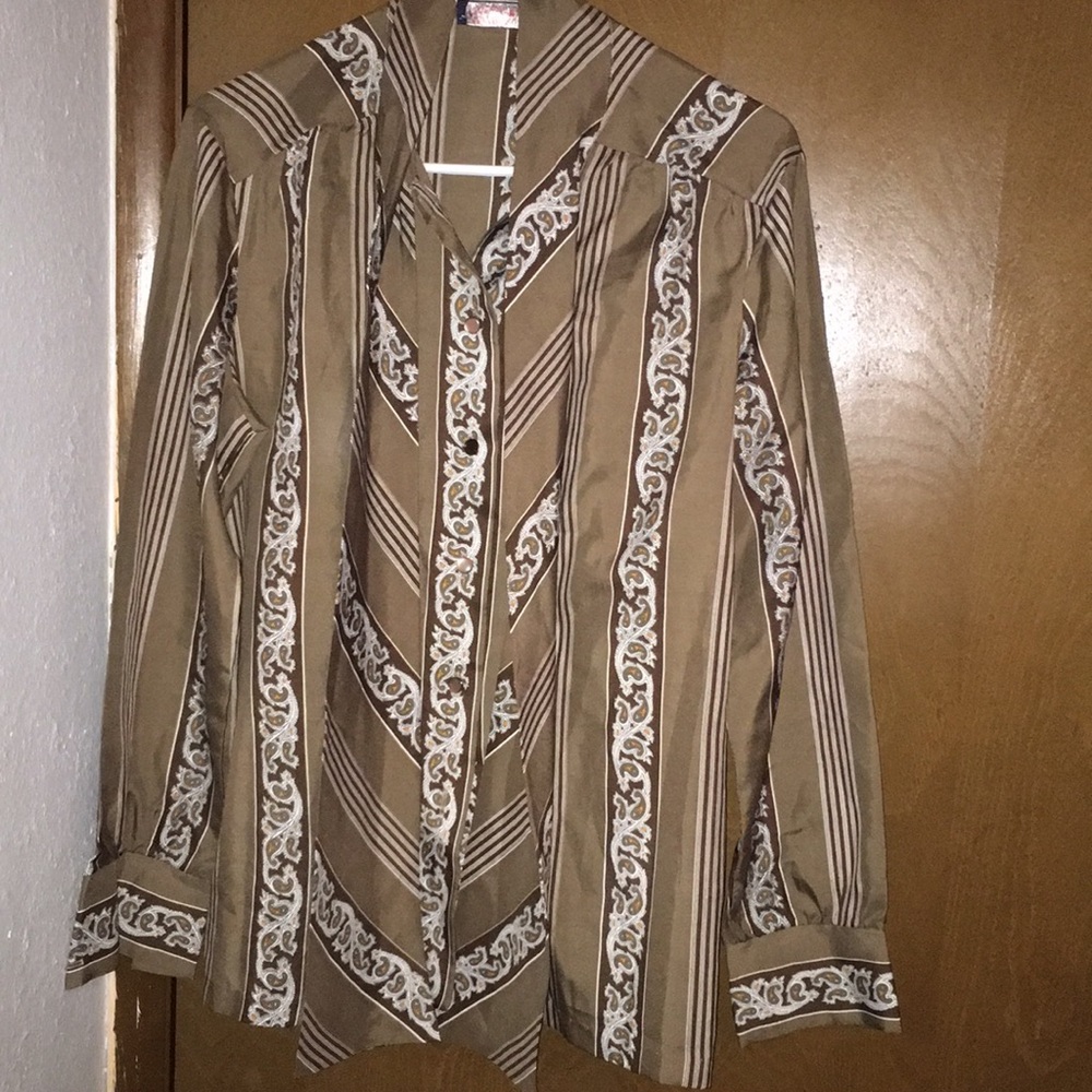 Vintage paisley button up